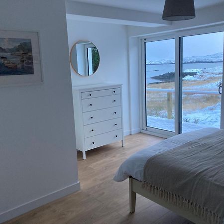 Urgha Bay Villa Тарбърт Екстериор снимка